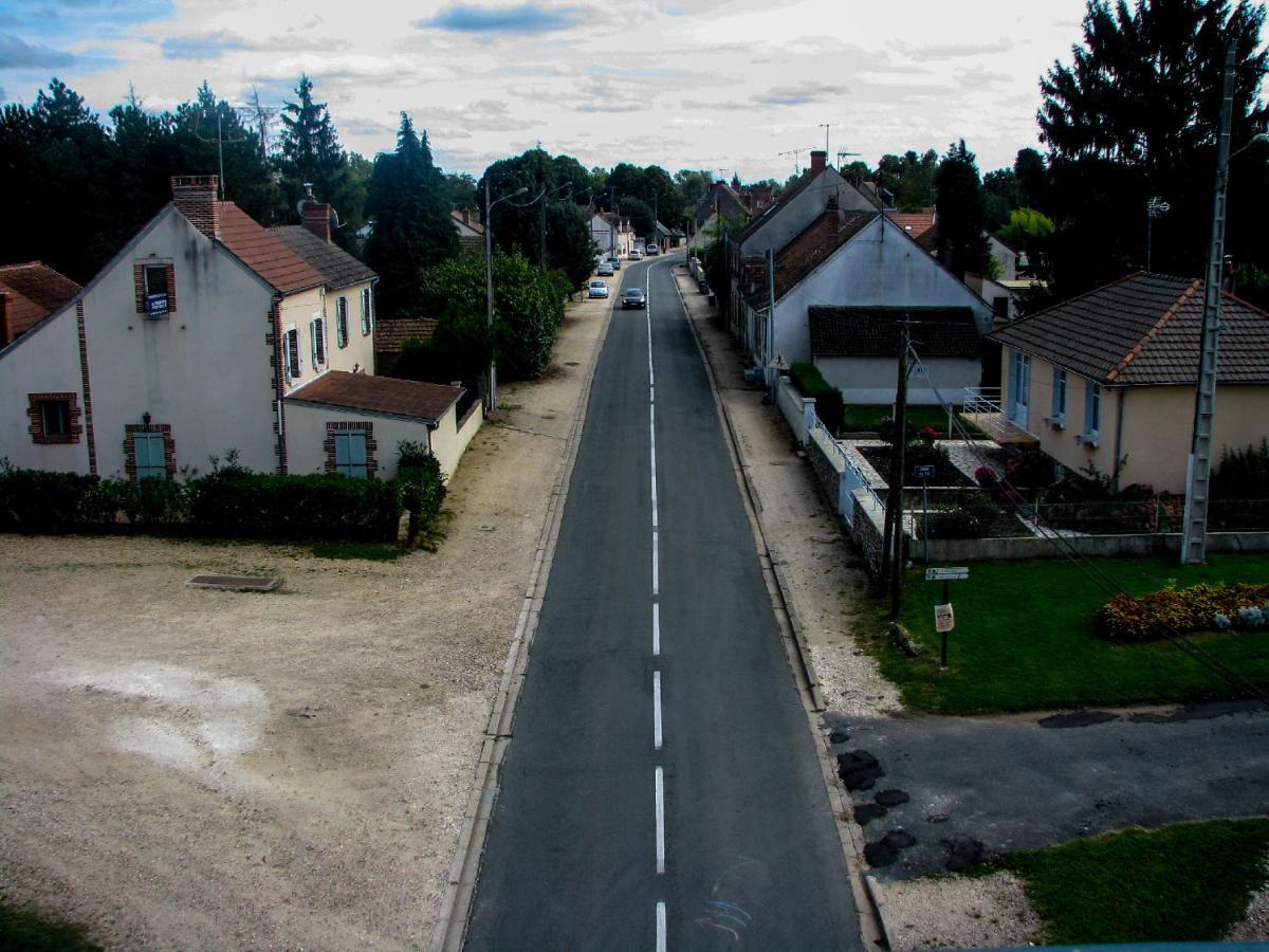 Chambre D'Hotes Face A Briare Exterior foto